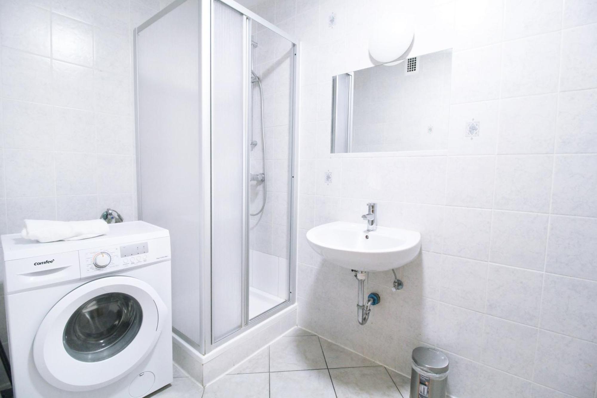 Comfort Plus Волфсбург Екстериор снимка